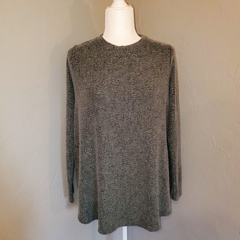 Cherish Fuzzy Top with Pockets